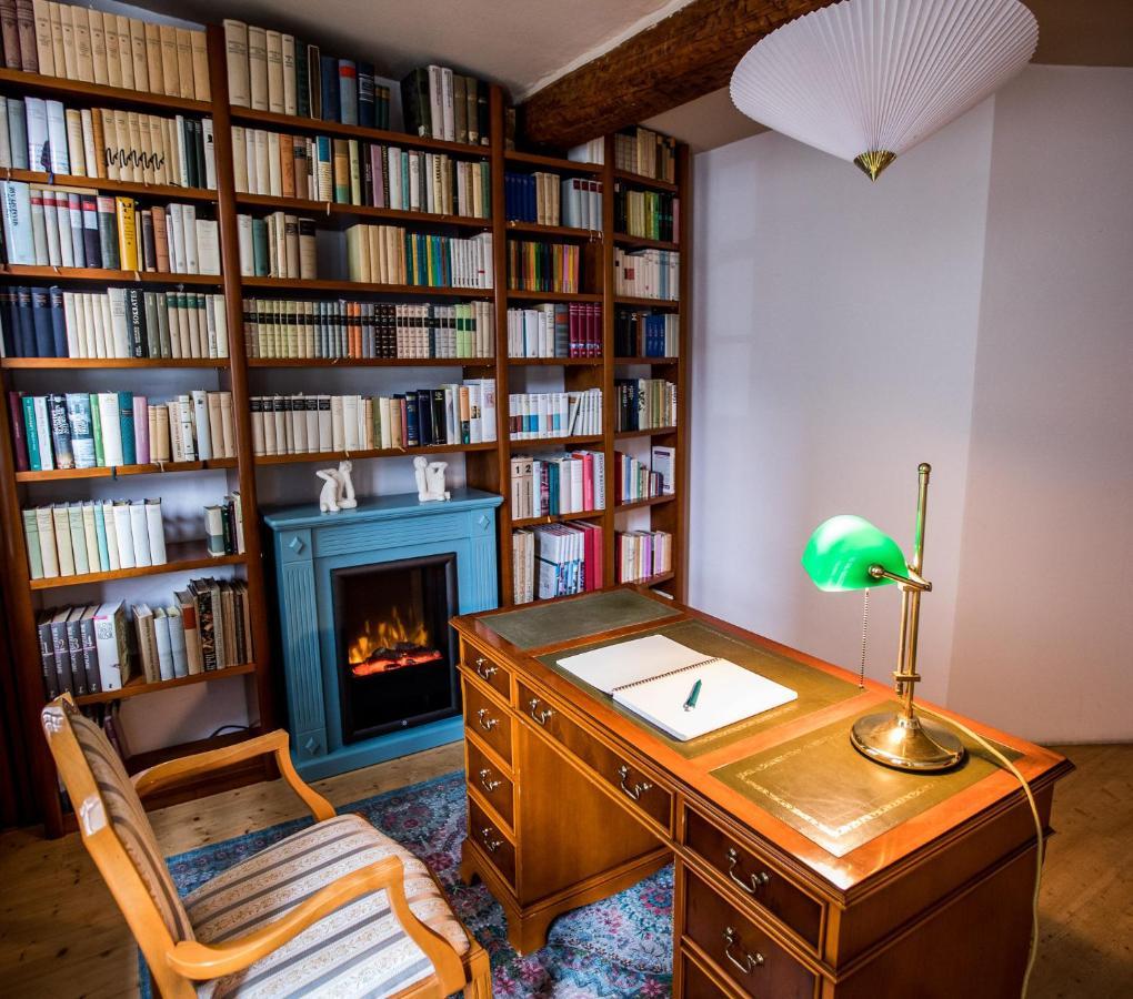 The Grand Piano Apartment